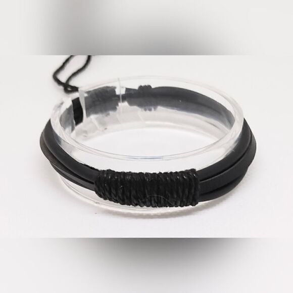 NEW leather bracelet layered black e25 - Picture 1 of 1